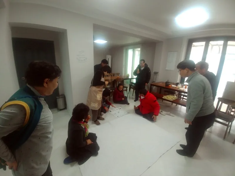 배꼽 빠지는 교회 윷놀이 사진 6